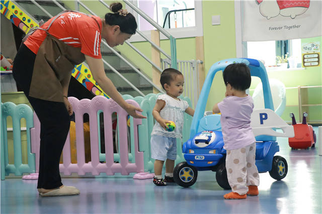 岛城首家0~3岁婴幼儿托幼中心建成运营 条件完善、收费透明，助力婴幼儿照护服务
